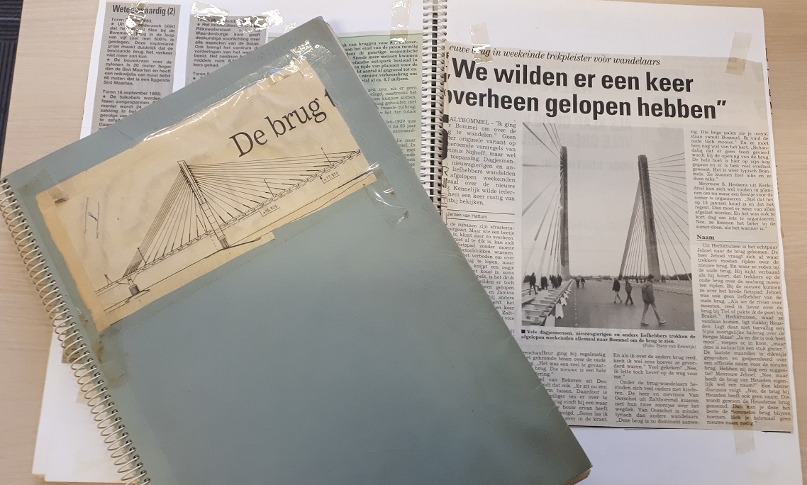 plakboeken Marinus Nijhoffbrug