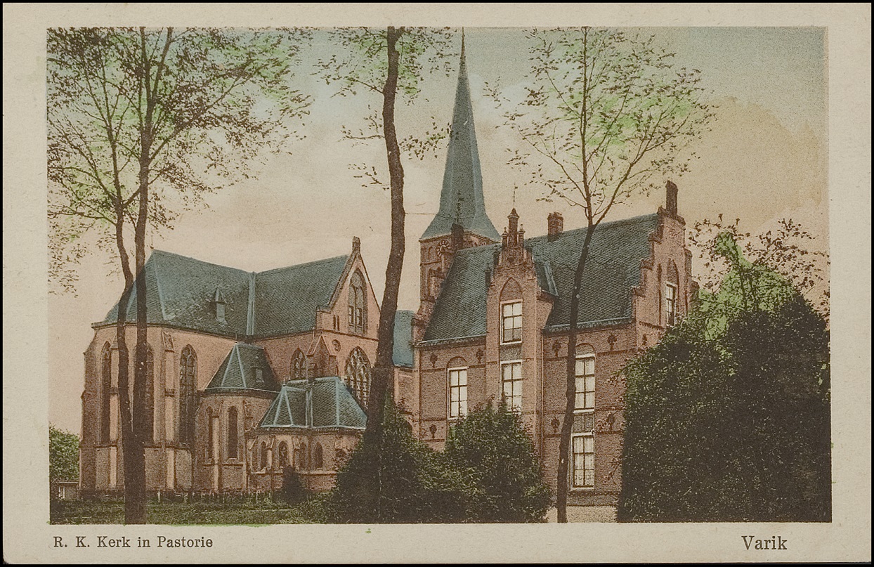 briefkaart met Rooms Katholieke kerk Varik