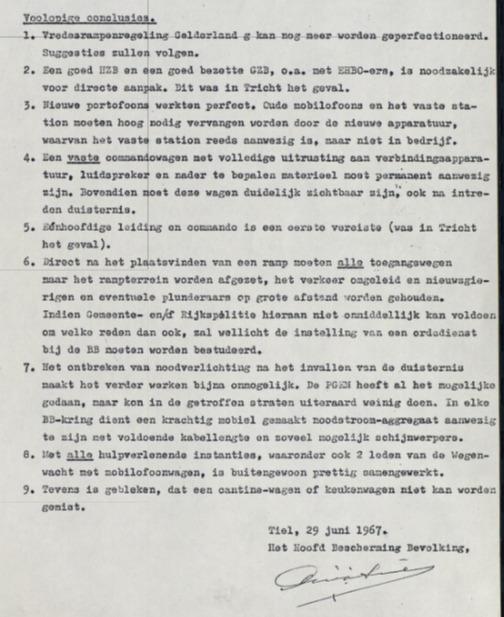 evaluatie hulpverlening na windhoos tricht 1967 foot hoofd Bescherming Bevolking