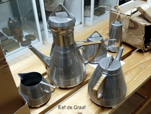 ouderwetse koffiekannen