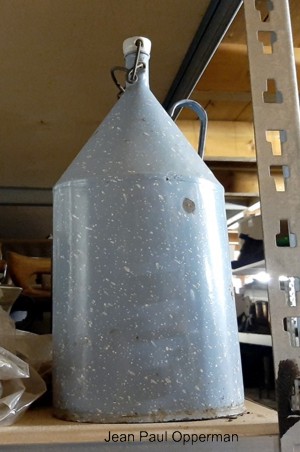 tinnen fles
